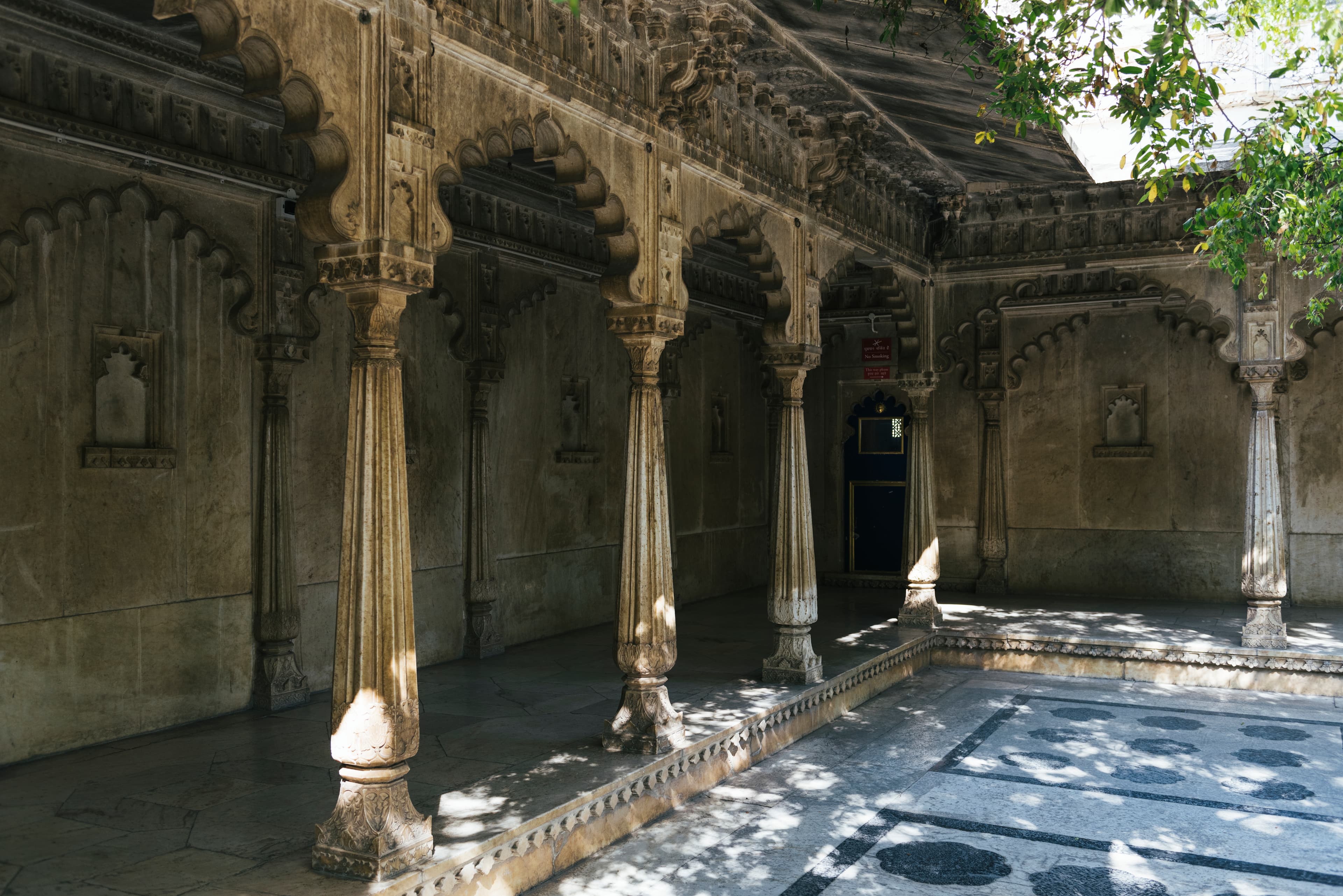 badi mahal garden palace city palace udaipur rajasthan india
