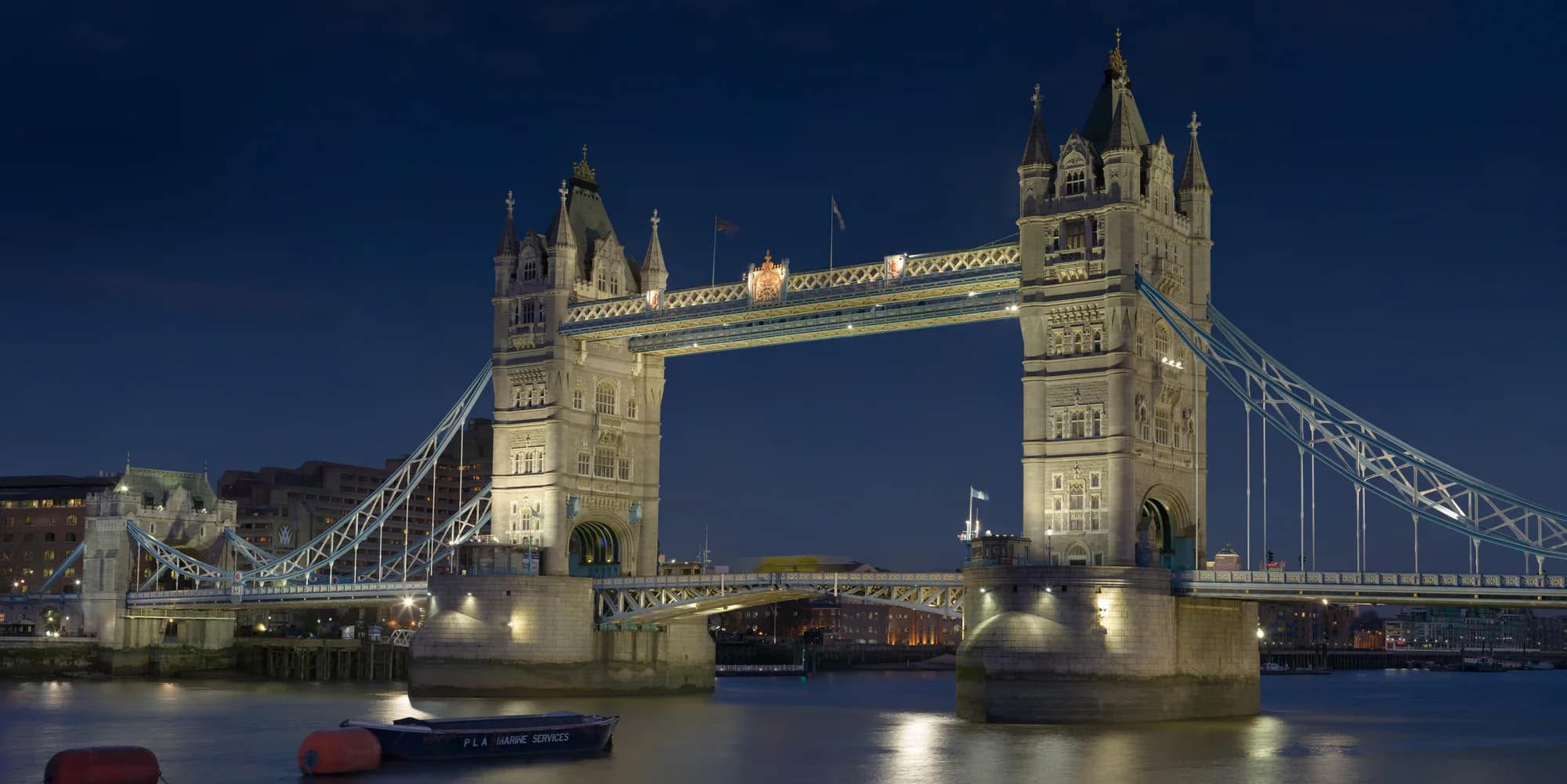 London: Mayfair Palaces, St James's Galleries & The Royal Parks