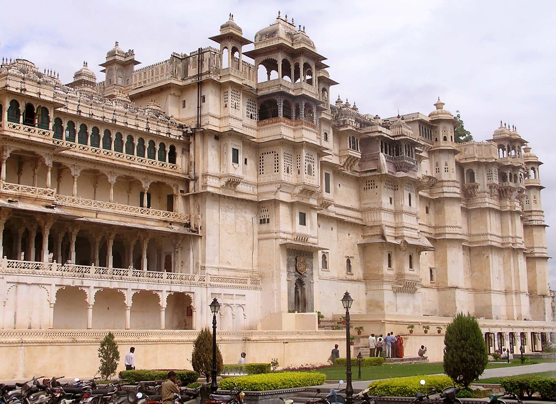 City Palace Udaipur: The Crown of Mewar, Four Centuries in the Making